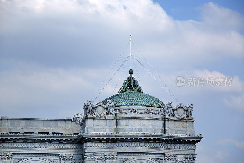 靠近Ananta samakhon王座大厅，泰国国王在曼谷的住所